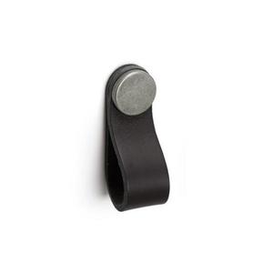 Maner, buton Flexa din piele neagra pentru mobilier, cu ornament finisaj cositor, L 70 mm imagine