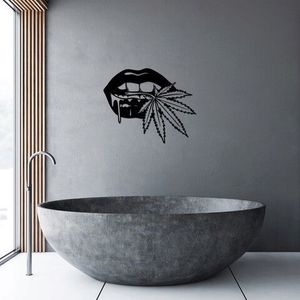 Decoratiune de perete, Lips 5, Metal, Dimensiune: 65 x 53 cm, Negru imagine