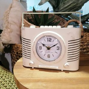 Ceas Vintage Radio din metal alb antichizat 20x7.5 cm imagine