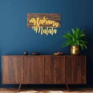 Decoratiune de perete, Hakuna Matata Metal Decor, 50% lemn/50% metal, Dimensiune: 58 x 38 cm, Nuc / Aur imagine