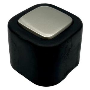 Opritor pentru usa Square, finisaj nichel satin/negru mat CB, 40X40 mm imagine