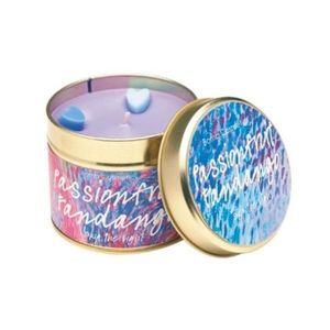 Lumanare parfumata Passionfruit Fandango, Bomb Cosmetics, 252g imagine