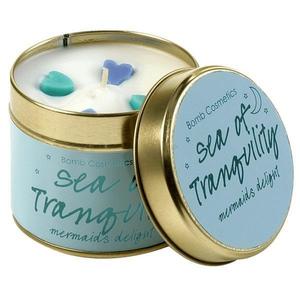 Lumanare parfumata Sea of Tranquility, Bomb Cosmetics, 252g imagine