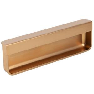 Maner ingropat pentru mobila Moule, finisaj alama cava periata, L: 154 mm imagine