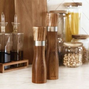Set 2 rasnite pentru sare/piper Mooka, Homla, 20/25 cm, lemn/inox, natur/maro imagine