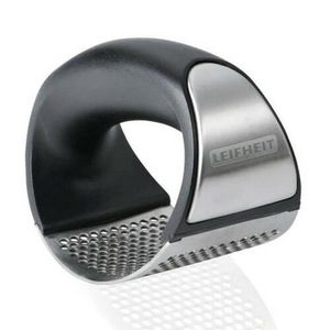 Presă usturoi Leifheit PROLINE Knobi King 03146 imagine