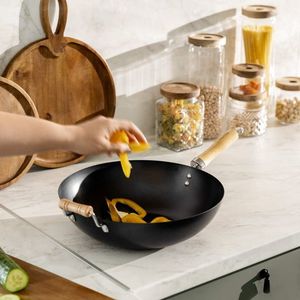 Tigaie Wok Sydney, Homla, 50x32x9 cm, 4 L, otel/lemn/sticla, negru/natur imagine