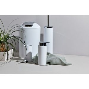 Set de baie 4 piese Calvo, Wenko, ABS/inox, alb/argintiu imagine