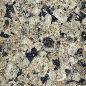 Granit Amalfi Gold Polisat 1.8 cm – Blaturi, Trepte, Glafuri si Piese Personalizate imagine