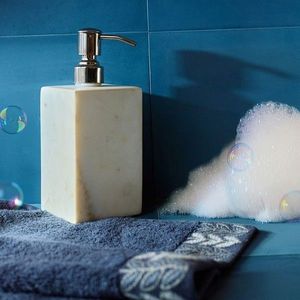 Dozator sapun lichid Nylla, Homla, 7.6x7.6x17.6 cm, marmura/lemn, alb imagine