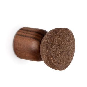 Agatatoare cuier Piece, finisaj nuc/pluta, 48x64 mm imagine