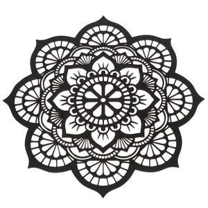 Decorațiune de perete sculptată din lemn Mandala, 35 x 35 x 1 cm imagine