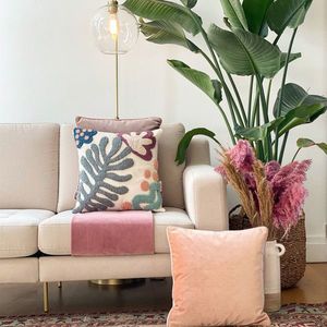 Perna, Plummy Lotus, 43x43 cm, Violet / Verde Migdale / Roz / Bleumarin / Mentă imagine