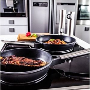 Tigaie Taurus, Ambition, 22 cm, aluminiu turnat, invelis Teflon Platinum imagine