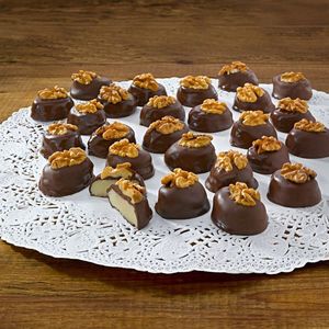 Praline cu nucă imagine