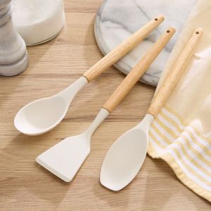 Palete și spatule imagine