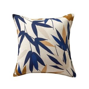 Pernă cu imprimeu de frunze de bambus imagine