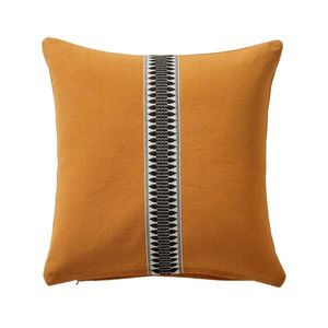 Pernă cu împletitură contrastantă imagine