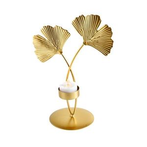 Sfeșnic auriu cu motiv de frunze de ginkgo imagine