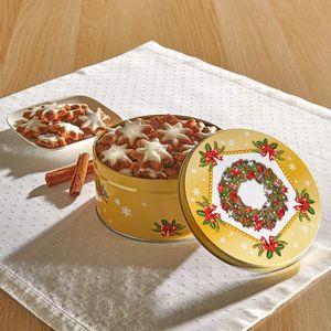 Cutie pentru biscuiți Coroniță de Crăciun cu steluțe de scorțișoară imagine