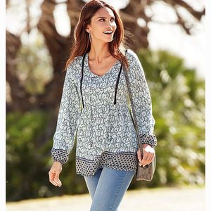 Bluză cu imprimeu și volan imagine