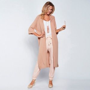 Pantaloni cu talie elastică și capete ale picioarelor imagine