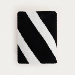 Patura Kobe, Homla, 130x170 cm, poliester, alb/negru imagine