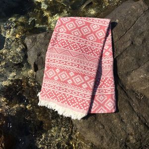 Prosop de plaja, L'essentiel Maison, Cicim, Rosu imagine