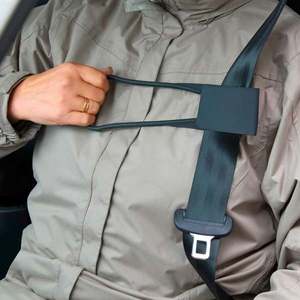 Ajutor de prindere pentru centurile de sigurantă imagine