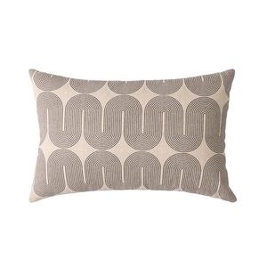 Pernă dreptunghiulară cu motiv grafic imagine