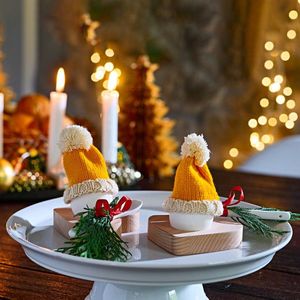 2 încălzitoare de ouă „Cap”. imagine