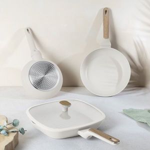 Set 3 tigai si capac Berlinger Haus, Sahara Nordic, 20/24/28 cm, aluminiu forjat, crem mat/natur imagine