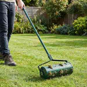 vidaXL Rola de gazon trasă cu cleme pentru aerator Verde 128 x 38 cm imagine