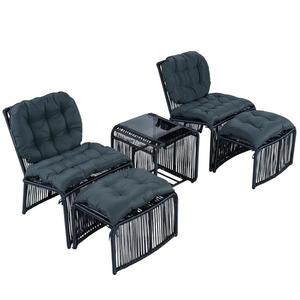 Set mobilier de grădină de exterior în 5 piese, set lounge pentru balcon cu 2 scaune, 2 taburete și masă cu blat din sticlă, Negru+Gri imagine