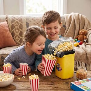 Imagine Aparat pentru popcorn Berlinger, Minions Collection, 1200W, 18.6x12.9x26.5 cm, inox/plastic, galben