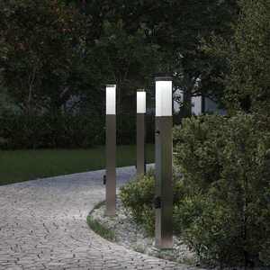 Imagine vidaXL Stâlpi iluminatori cu senzor și priză, 3 buc., 80 cm, oțel inoxidabil, IP44
