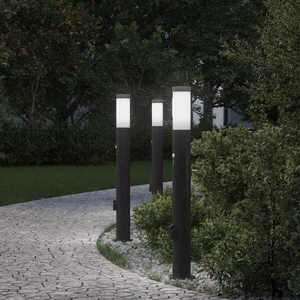 Imagine vidaXL Stâlpi iluminatori cu senzor și priză, 3 buc., 80 cm, oțel inoxidabil, IP44