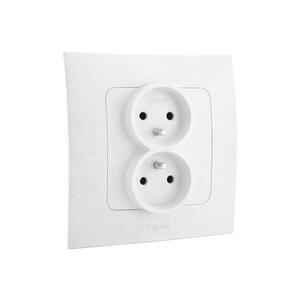 Imagine Legrand - Priză dublă de uz casnic 250V/16A cu ramă NILOE albă